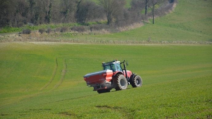 Un décret publié le 28 décembre 2018 étend les mesures de lutte contre la pollution par les nitrates d'origine agricole.